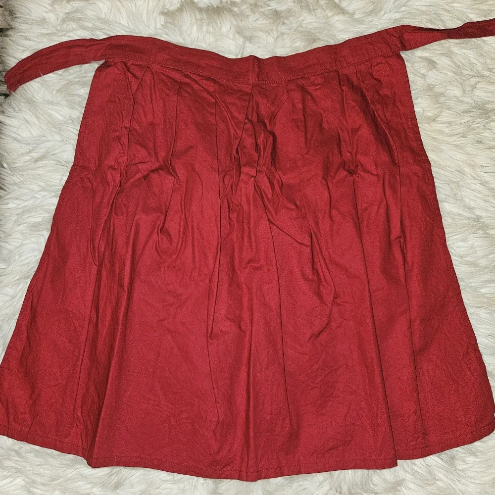 Red Waist Apron – Adjustable Fit